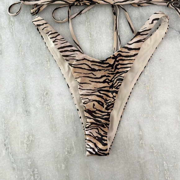Lovewave Bikini in Brown Safari Tiger - Picture 5 of 6
